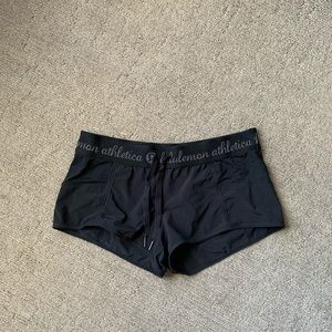 🧁Lululemon shorts